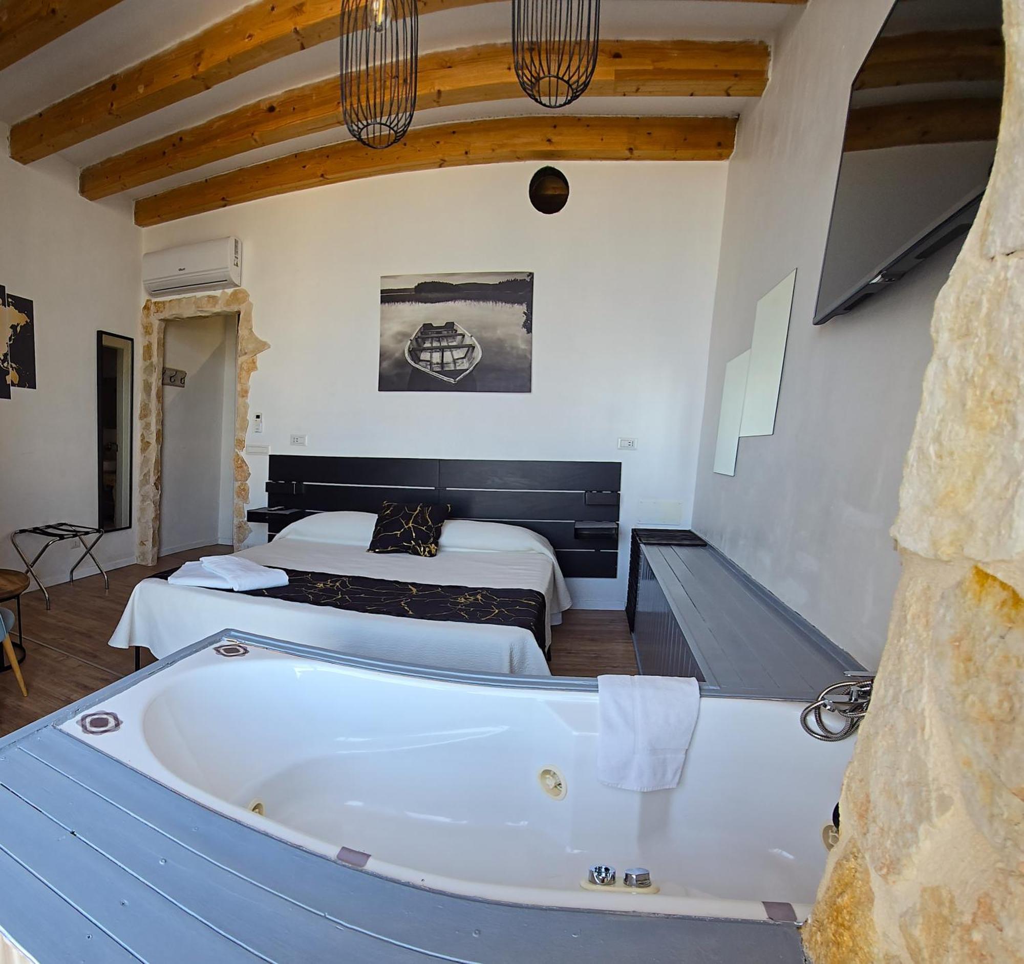 B&B 106 Maison De Charme Mola di Bari Zewnętrze zdjęcie